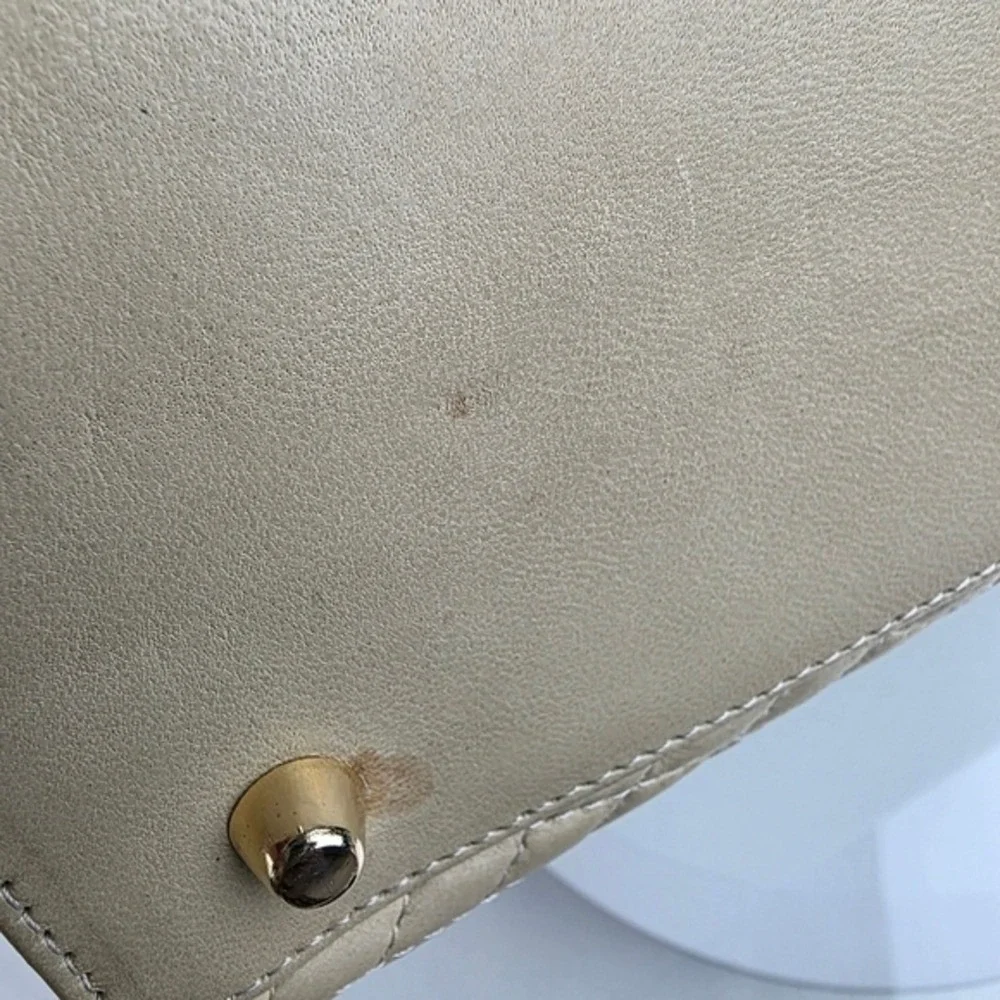 Bally Vintage Cream Quilted Leather Top Handle Bag Crossbody Made in Italy